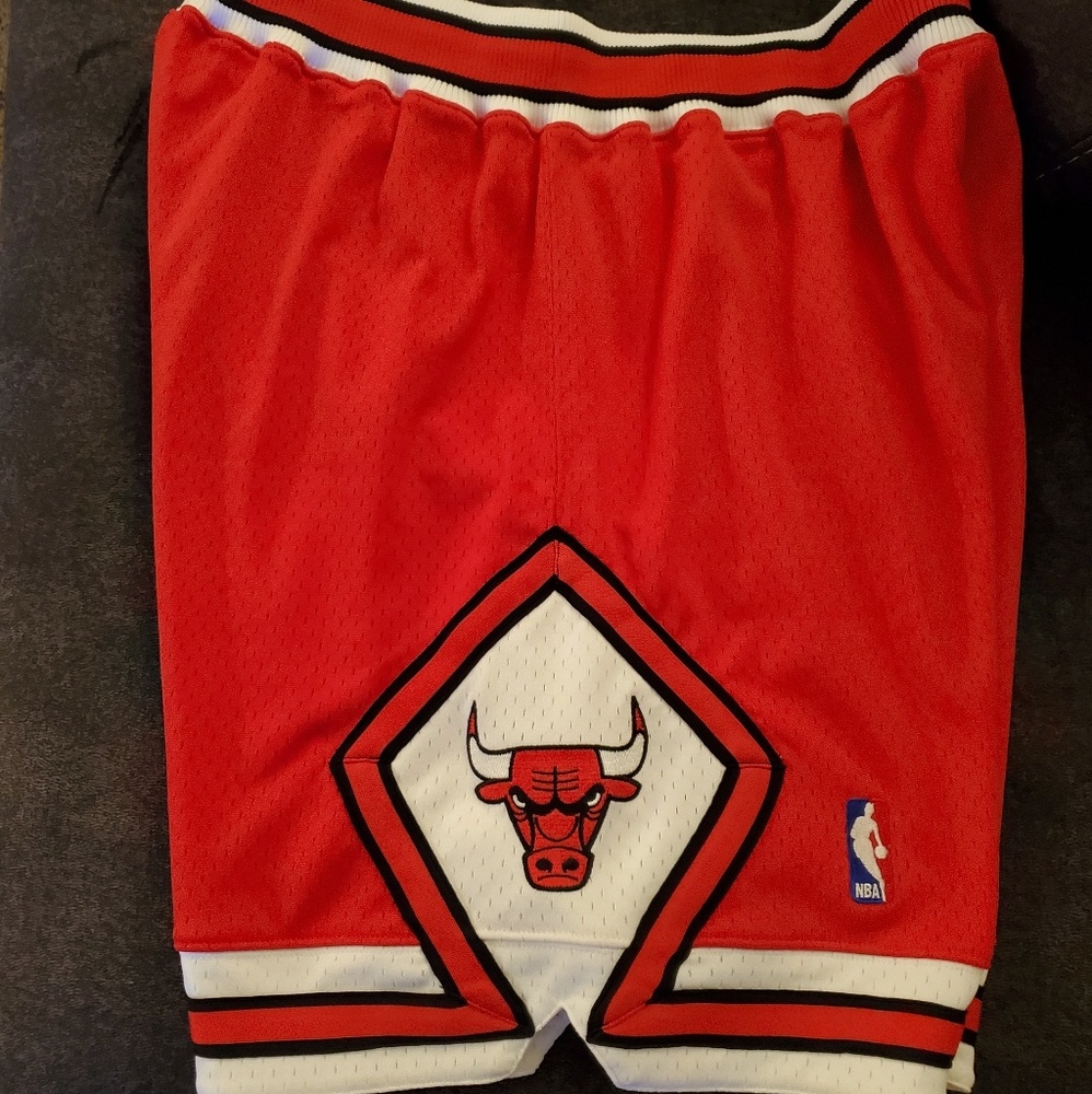 Mitchell&Ness Authentic Bulls Shooting Shorts